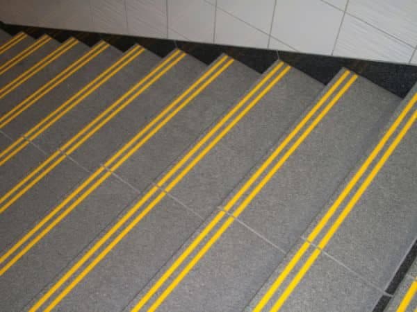 trattamento antiscivolo per pavimenti esterni